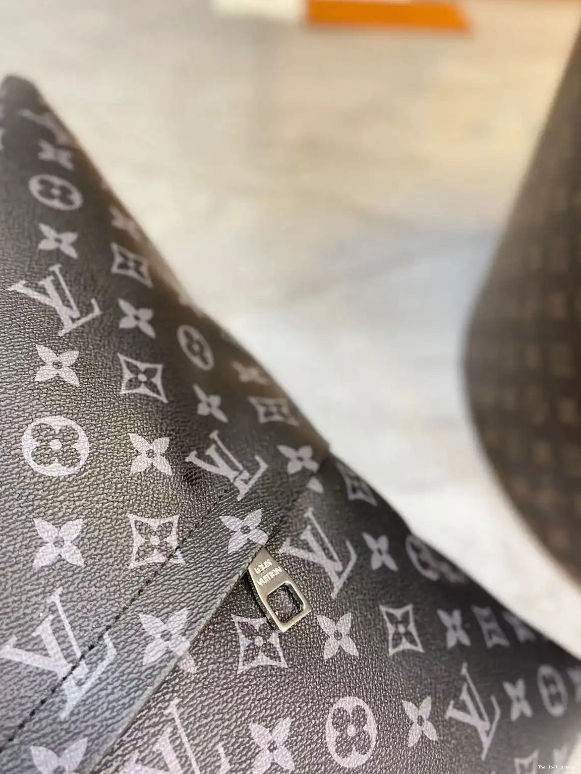 VIVIENNE CUSTOM PILLOW LV 0526
